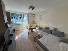 Romancierilor, metrou la scara, parc Moghioros, 2 camere