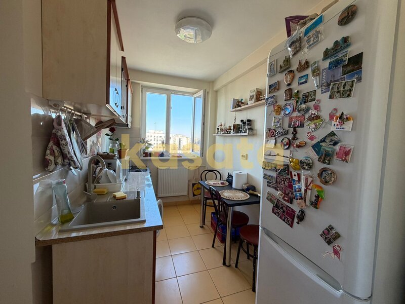 Romancierilor, metrou la scara, parc Moghioros, 2 camere,